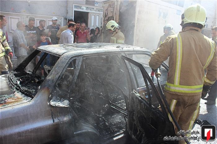 آتش سوزی سه خودرو در شهر ری